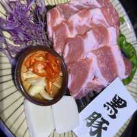 新竹無菜單燒肉推薦｜山上走走，海洋風的裝潢好漂亮