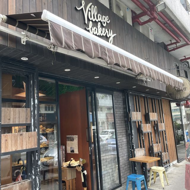 梅窩必食牛角包