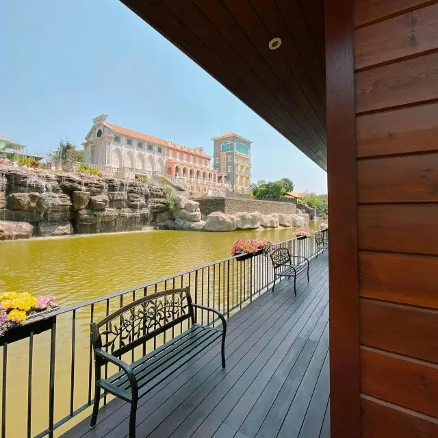 Lago di Khao Yi Cafe
