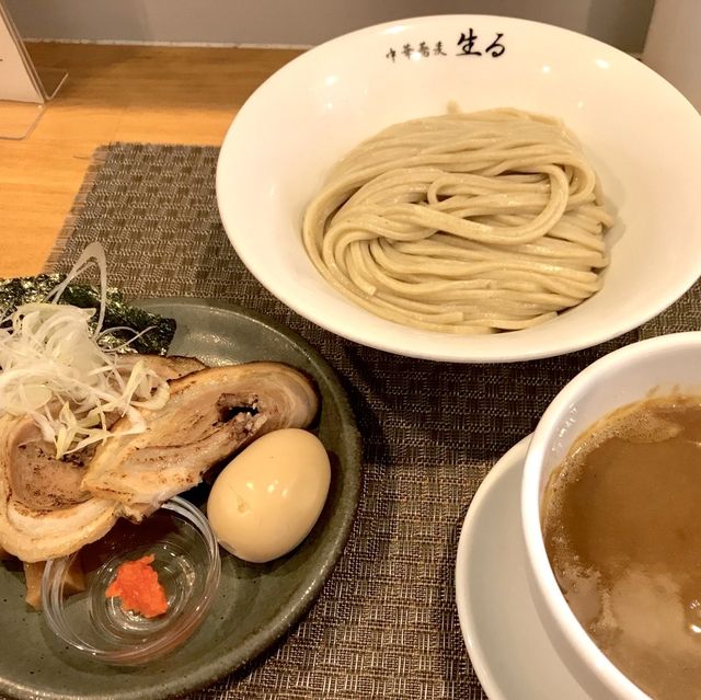 名古屋🍜麺自体が美味しい【中華蕎麦 生る】