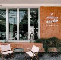 คาเฟ่สระบุรี @Santipanich Cafe