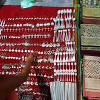 เดินเที่ยวตลาดมืด หลวงพระบาง