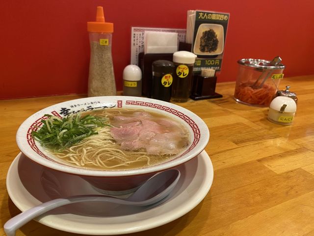『博多一幸舎』の創業者がプロデュース？『幸ちゃんラーメン博多本店』