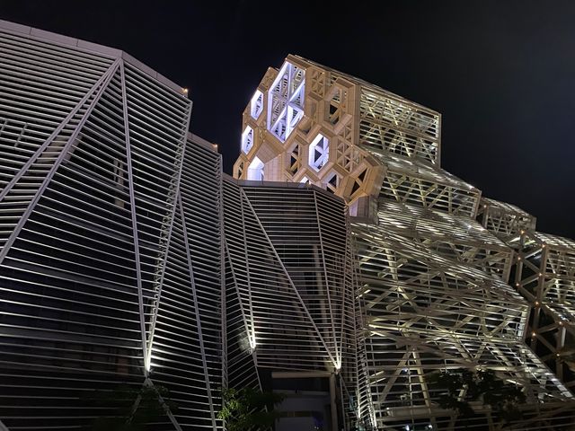 駁二碼頭周邊夜景