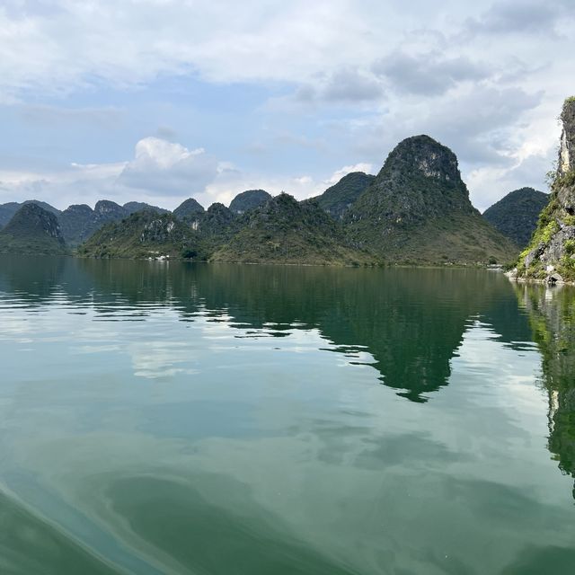 Halong bay in China 🙀