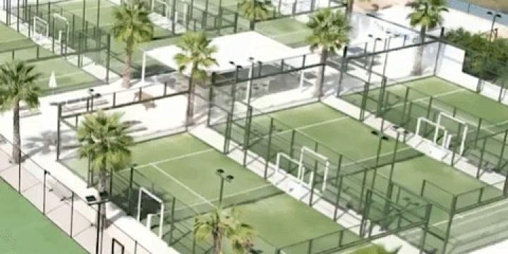 Stage de Padel - The Bubble Club Ibiza | Camí des Regueró, 17