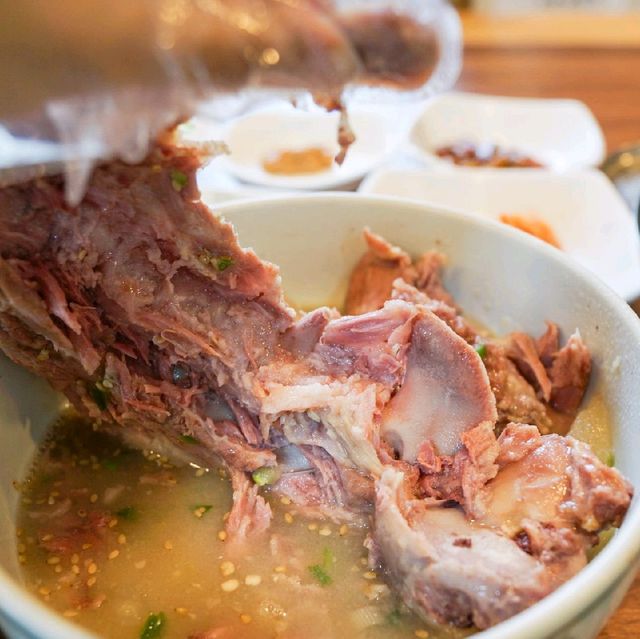 줄서서 먹는 맛집, 제주 향토음식점 '넉둥베기'