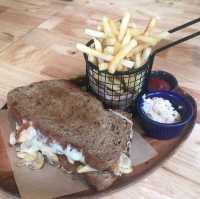 คาเฟ่เคโอบี (Café K.O.B) 