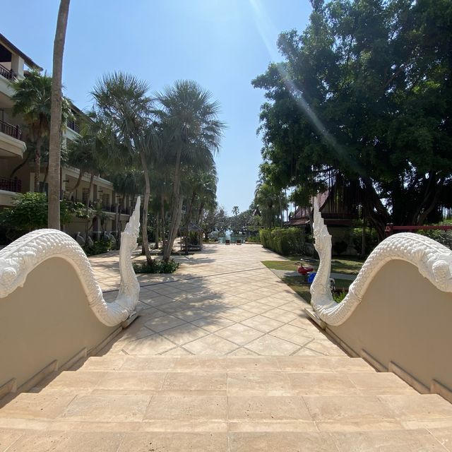 Dor Shada Resort รอสอร์ทสไตล์ไทยริมหาดสวยที่พัทยา