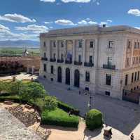Avila เมืองกำแพงสวย