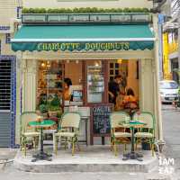 คาเฟ่โดนัทเปิดใหม่สุขุมวิท33 Charlotte Doughnuts