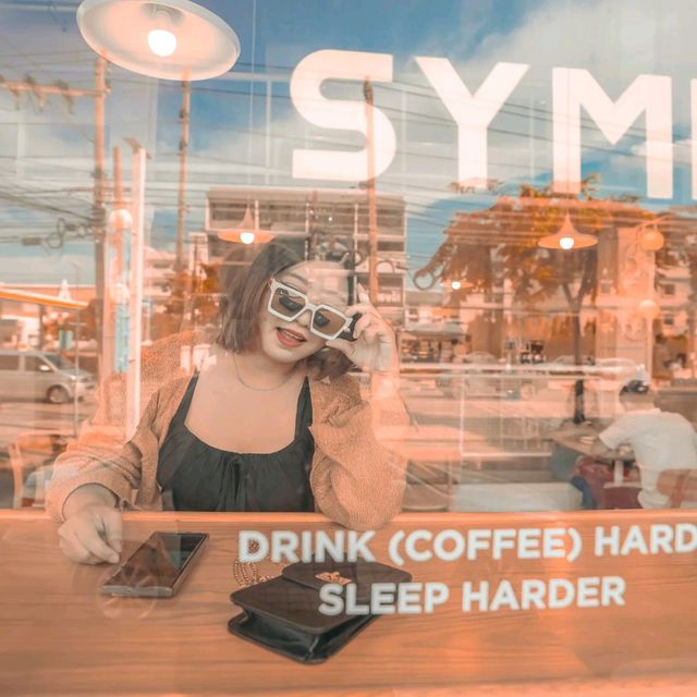 SymmetryBkk มินิมอลสุดๆ ต้องแว้บมาแล้ว