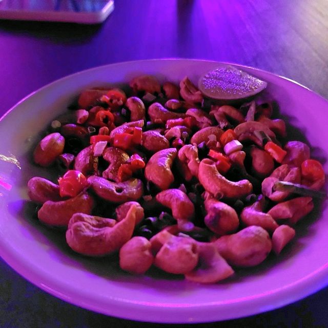 altTitle
