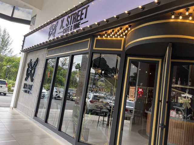 X.Street Cafe & DINE MIRI
