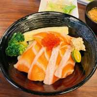 大台北市大安區的魚韻日式料理🇯🇵生魚片、壽司🍣通通有