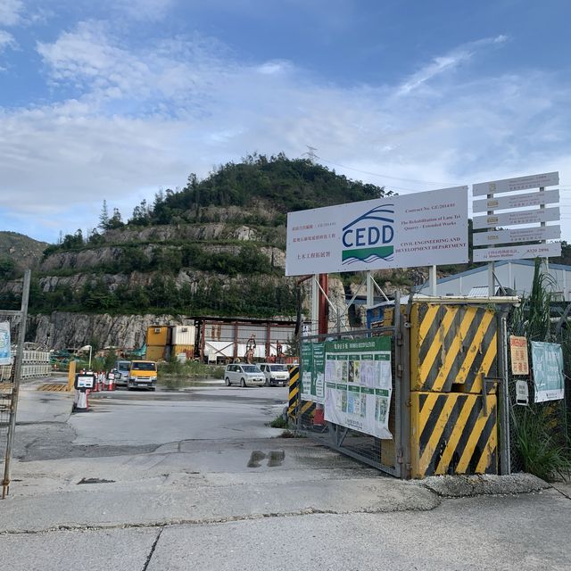 藍地水塘
