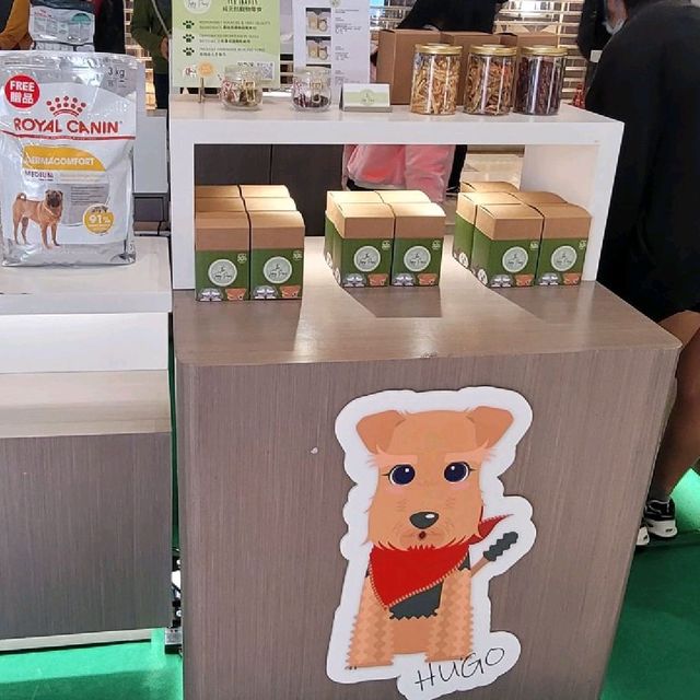 《聖誕寵物嘉年華暨》 期間限定店 🤩～  香港山頂廣場 🎊 