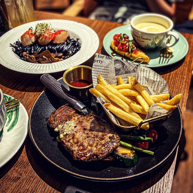 河畔牛扒主題西日Cafe