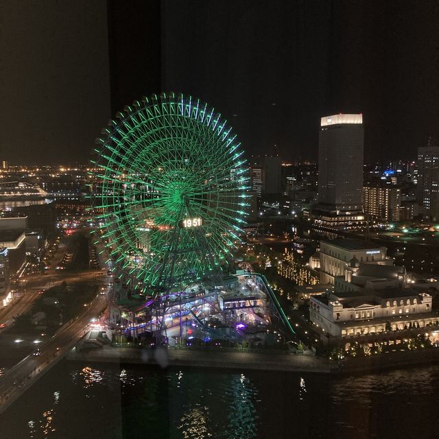 横浜みなとみらいの夜景を堪能
