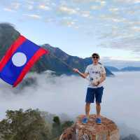 ผาแดง หนองเขียว ลาว