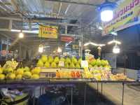 กระบี่ซิตี้ไนท์มาร์เก็ต ตลาดของสดยามค่ำคืน