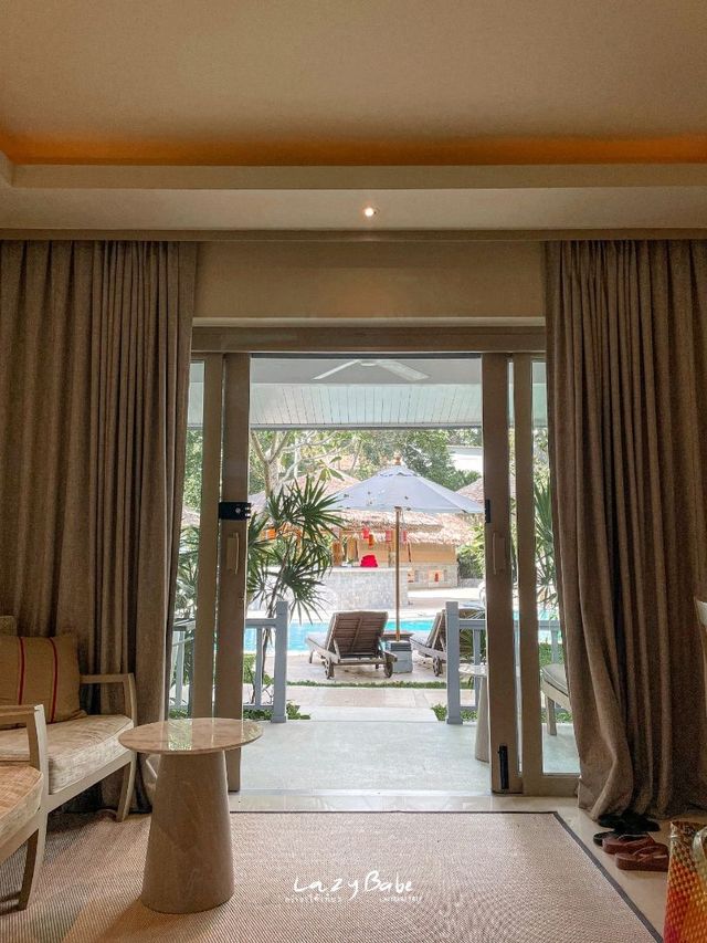 หนูรักเค้าาา!! Rocky's Boutique Resort 💙💚🤎🤍🧡