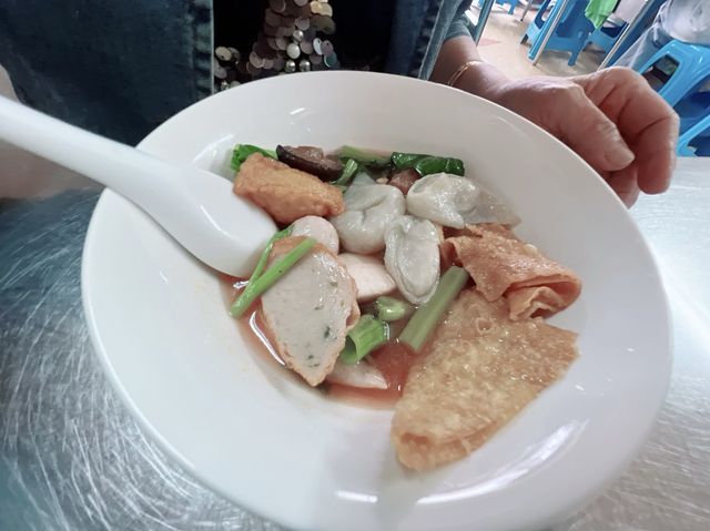 ก๋วยเตี๋ยวปลาด๊อกเตอร์ สาขาบางลำพู
