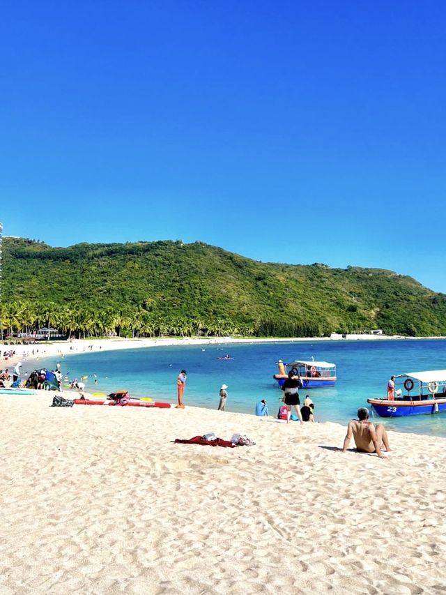 Xiaodonghai Beach, Sanya 🌴🌊