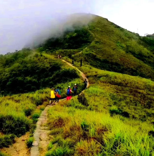 Qiniang Mountain hike in Dapeng