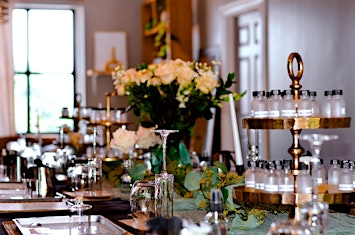 Summer Evening Luxury Candle Making Experience | 178 E Crogan St suite 250
