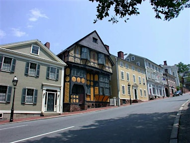 Walking Tours - NecronomiCon Providence 2026 | Graduate Providence