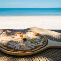 Andalay Beach Bar & Cafe กระบี่
