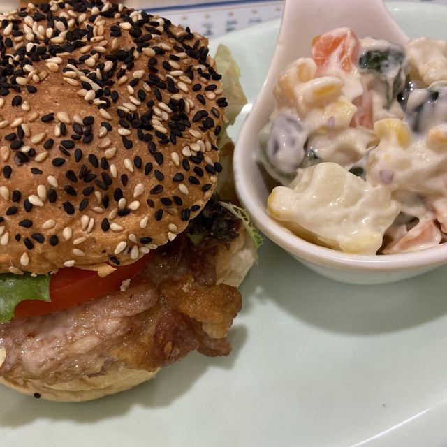 九龍城泰國餐館的港式下午茶