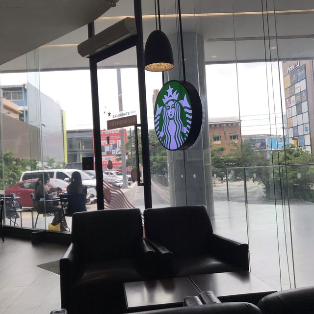 สตาร์บัคส์ ฮาร์เบอร์พัทยา
