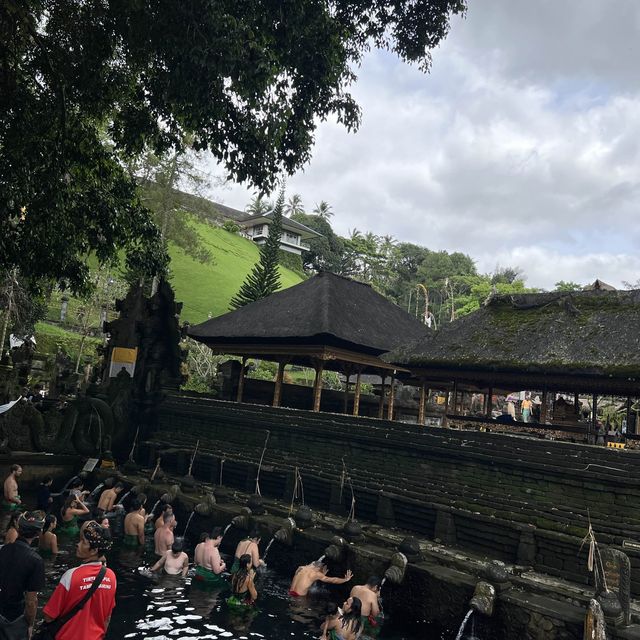 Bali’s Holy Spring in Tirta Empul Temple