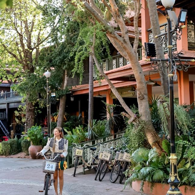 รร.หรูอัมพวา คาเฟ่สวยมาก อาหารอร่อย ใกล้วัดจุฬามณี