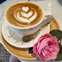 銅鑼灣｜花系粉紅少女甜品控打卡cafe🌸☕️🥰