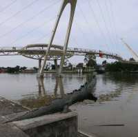 Stunning Kuching Darul Hana Bridge