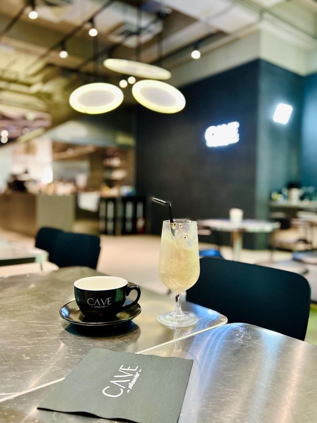 尖沙咀型格西餐廳🍽 食物有驚喜呢！😍
