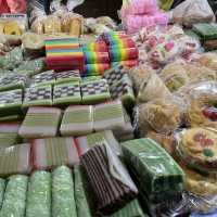 Support local ~ must visit Pasar