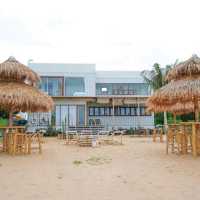 Demi Beach Concept

