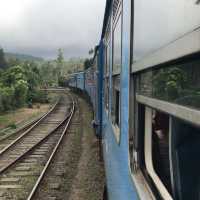 the scenic train ride Nanu Ota-Elle