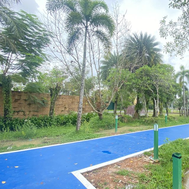 ดูปลาเดินเล่น สวนรุกขชาติ | ตราด