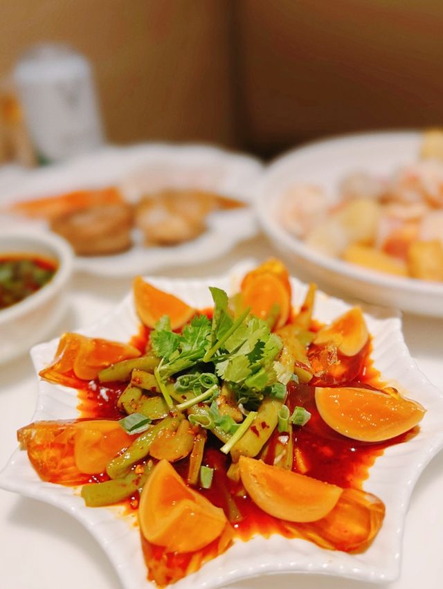 $128免加一任食雞煲🦑