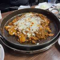 용산 미슐랭 “오근내닭갈비 본점“