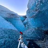 Hang Động Băng xứ Iceland