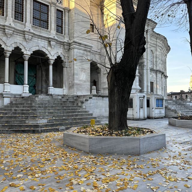 Nuruosmaniye Mosque 
