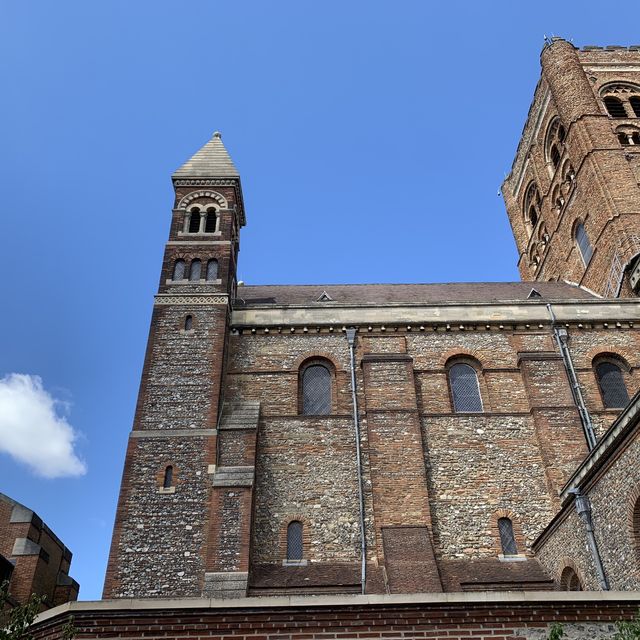 聖奧爾本斯座堂 (The Cathedral & Abbey Church)