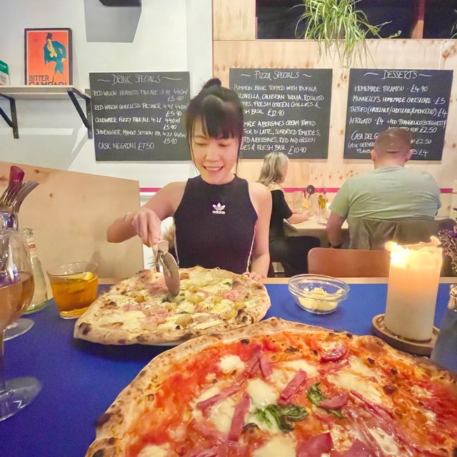 英國曼徹斯特 新鮮超好食的Pizza ~ 超有氣氛餐廳