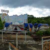 Half demolished abandoned theme park danger!